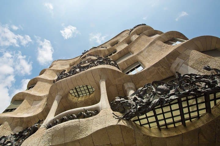 Gaudi's Modernist Legacy: Small Group Walking Tour