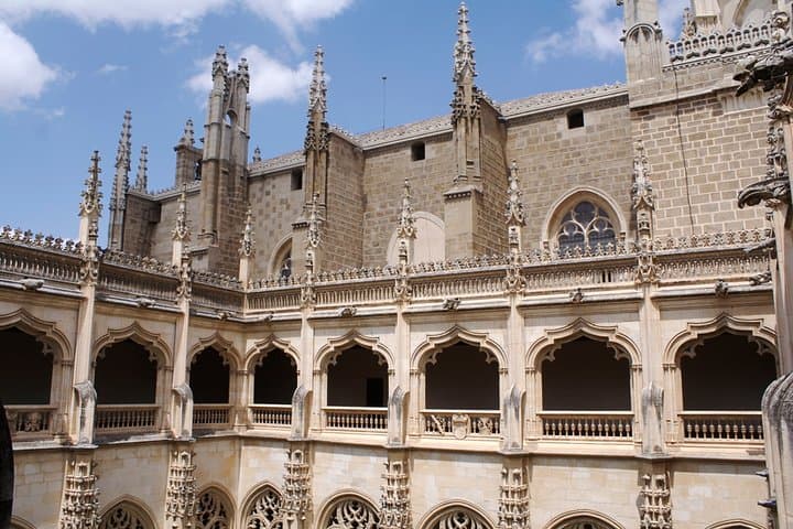 Toledo private tour from Madrid by private car