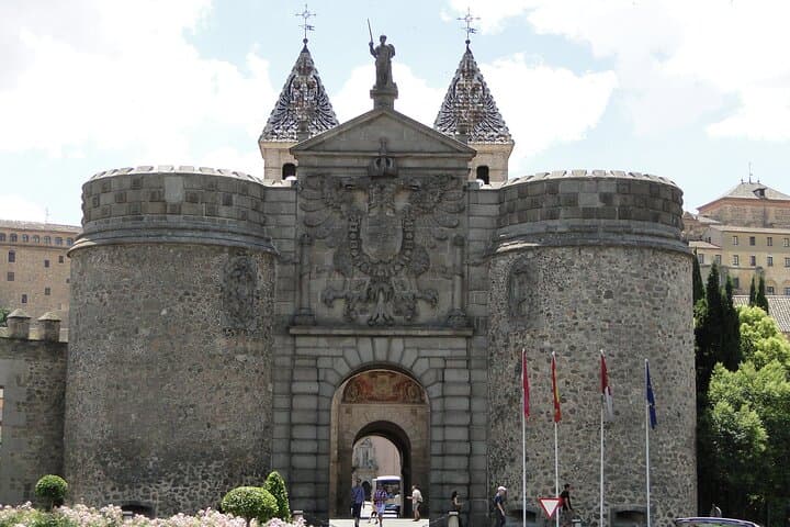 Toledo private tour from Madrid by private car