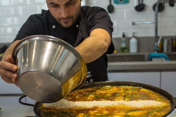 Seville: Evening Spanish Cooking Class — Paella, Tapas & Sangría