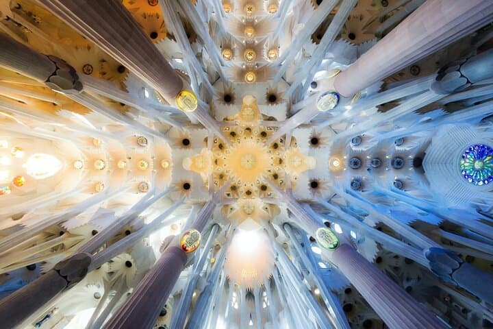 Private tour of Artistic Barcelona with a local