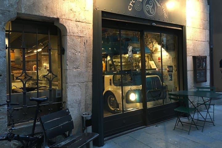 Private Day Trip to Girona from Barcelona with a local