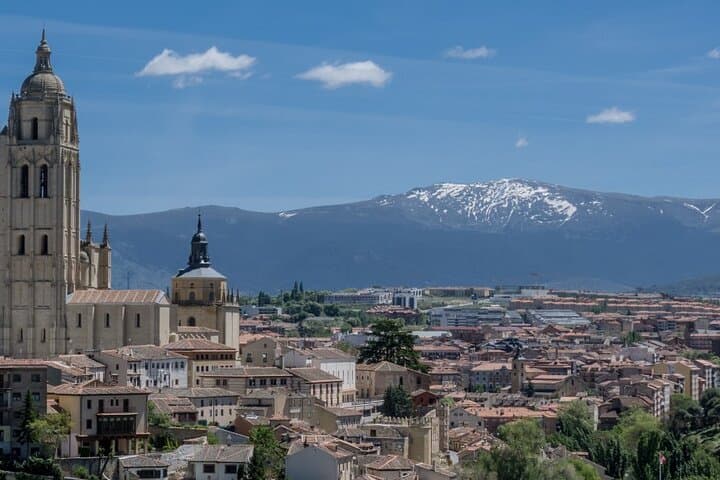 Private tour of the best of Madrid - Sightseeing, Food & Culture with a local