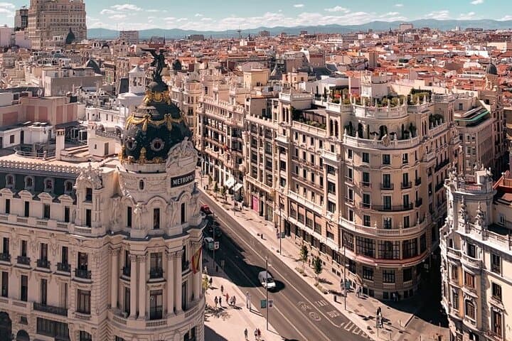 A day in the life of Madrid - Private tour with a local