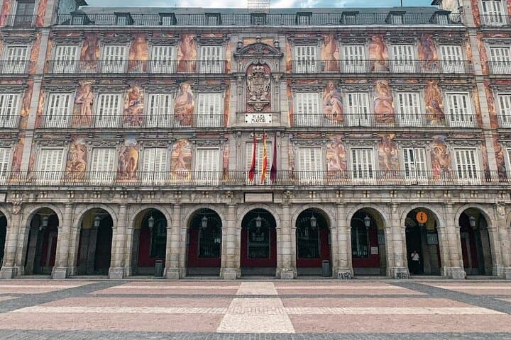 An Architectural insight of Madrid on a Private Tour with a local