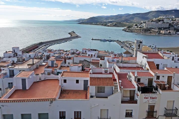 Touristic highlights of Peñíscola on a Private half day tour with a local