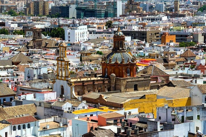 Private tour of Photography at best locations in Seville with a local