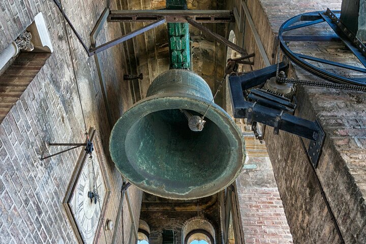 Private tour of Photography at best locations in Seville with a local