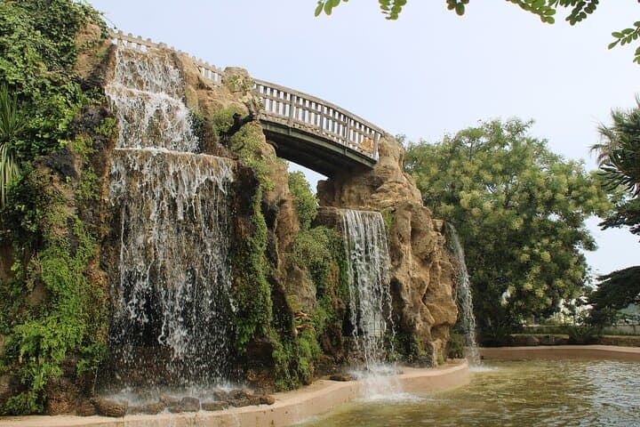 Private Day Trip to Cadiz from Seville with a local