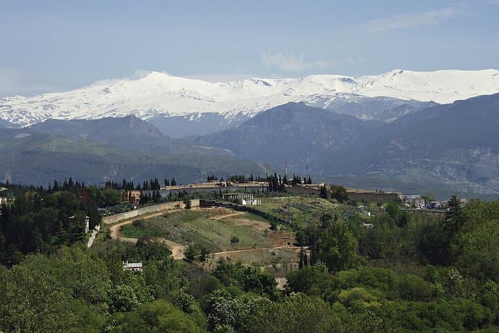 Touristic highlights of Sierra Nevada on a Private full day tour with a local