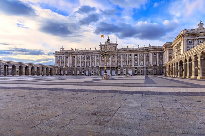 Royal Palace Skip-the-Line Ticket and Guided Tour in Madrid