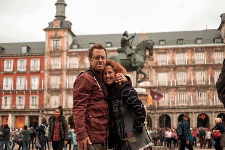 Private Tour of Madrid with a Photography Session