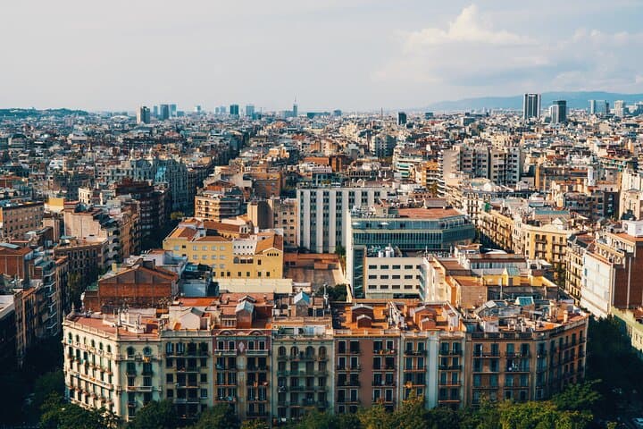 Discover the Unpolished Charm of El Born with a Local