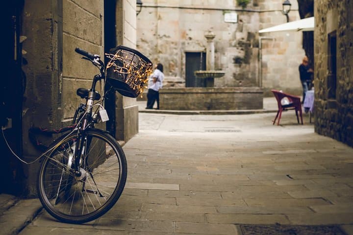 Explore Barcelona's best Street Art Quarter with a Local