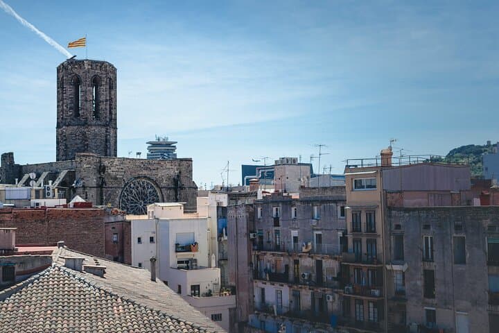 Explore Barcelona's best Street Art Quarter with a Local