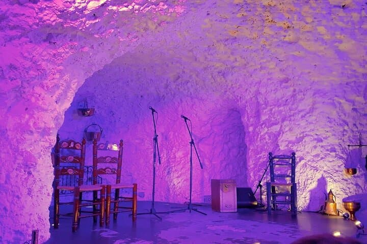 Flamenco Show in a Cave Restaurant in Granada