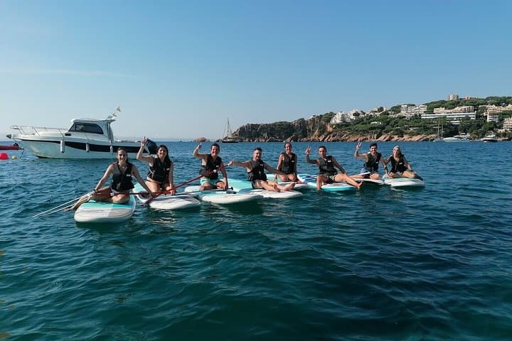 group in a paddle boarding tour