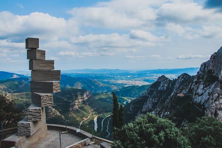 Private Full-Day Tour from Barcelona to Montserrat with Local Expert
