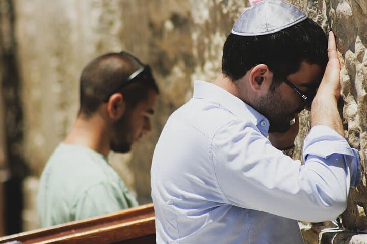 Barcelona Jewish Quarter Tour with Friendly Local Guide