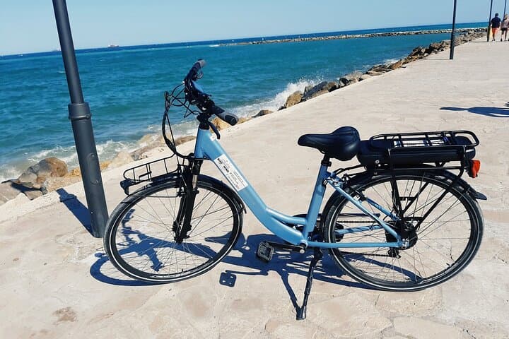 Great Self Guided Tour with E-BIKE! Make summer easy in Valencia!