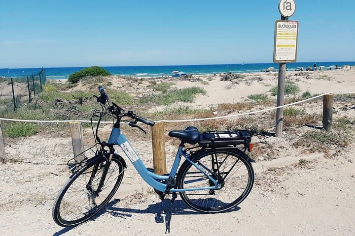 Great Self Guided Tour with E-BIKE! Make summer easy in Valencia!