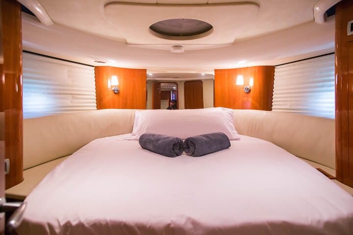 Enjoy an unforgettable experience with the Elegant CRANCHI 47