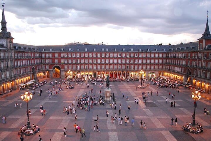 Private Madrid Fullday Guided Tour with Dlx Car