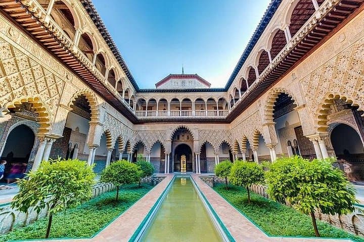 Seville Sightseeing Tour with Alcazar and Cathedral Tickets