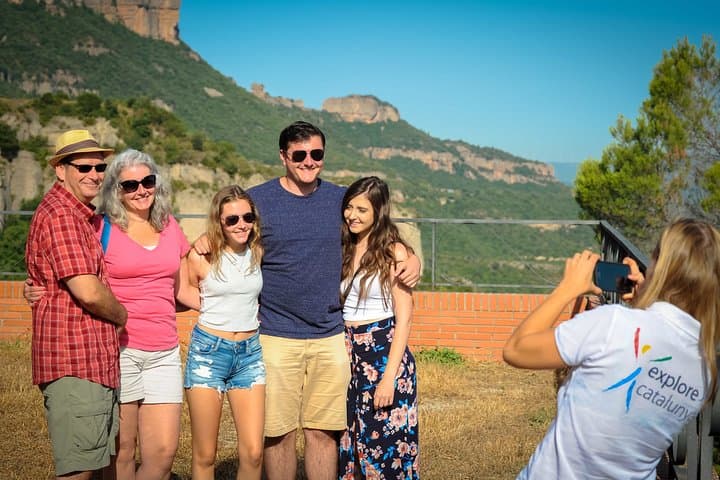 Barcelona Shore Private Excursion: Montserrat and Cava Tasting