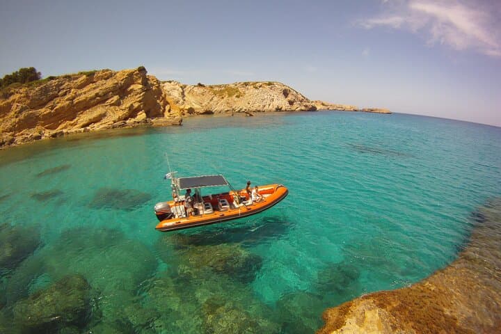 Speedboat and Snorkel tour through the Coast of Menorca