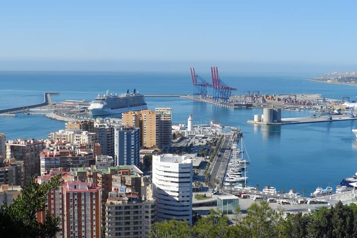 Private Malaga Transfer: Cruise Port to Central Malaga and Costa del Sol