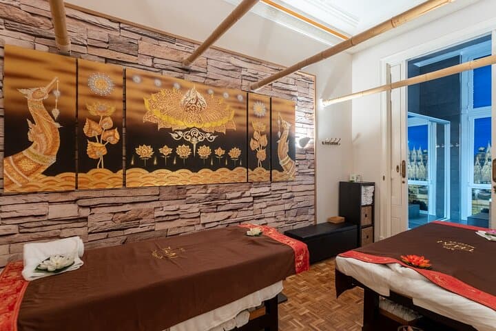 Couples massage room