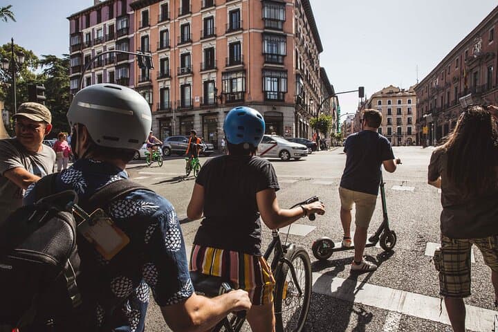 Madrid Sightseeing Electric Bike tour (Small group. Semi private)