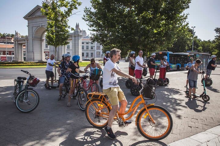 Madrid Retiro Park Electric Bike Tour (Small group, Semi Private)
