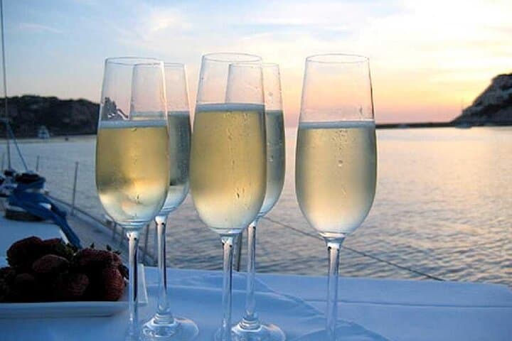 Luxury 3 Hour Yacht Private Charter
