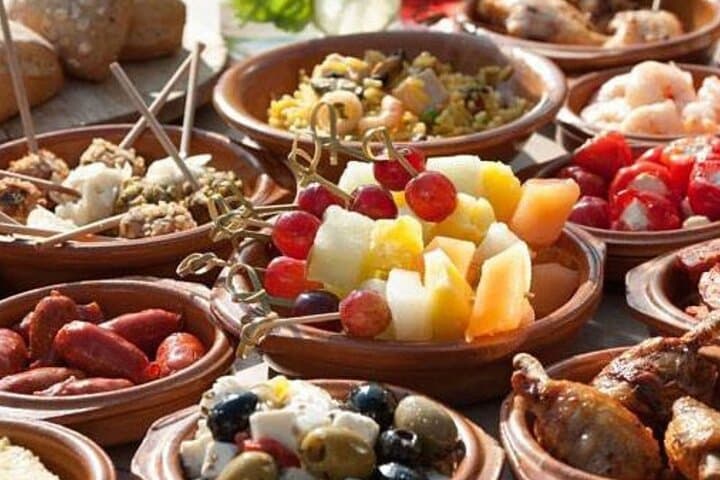 Madrid Tapas and Mysteries Walking Tour with Private Option