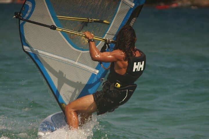 windsurf instructor