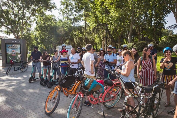 Madrid Retiro Park Electric Bike Tour (Small group, Semi Private)