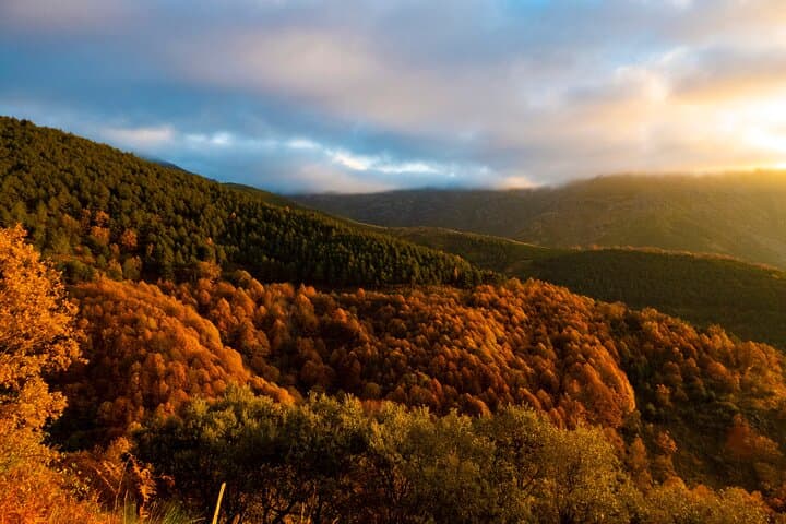 4X4 ROUTE THROUGH THE AMBROZ VALLEY. Minimum 4 people