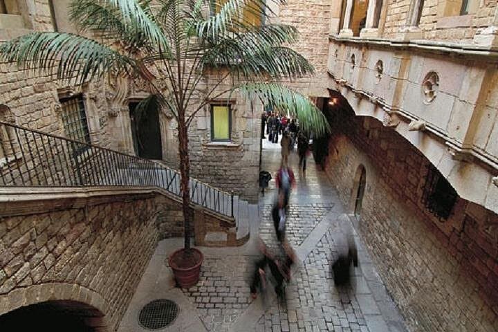 Barcelona Gothic Quarter Walking Tour