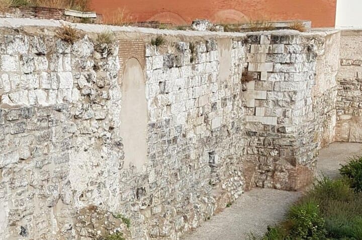 2-Hour Walking Tour on the History of Islamic Medieval Madrid: the origins