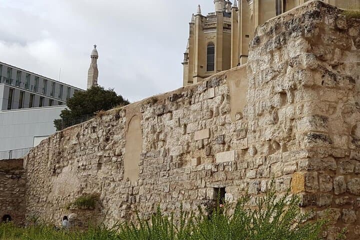 2-Hour Walking Tour on the History of Islamic Medieval Madrid: the origins