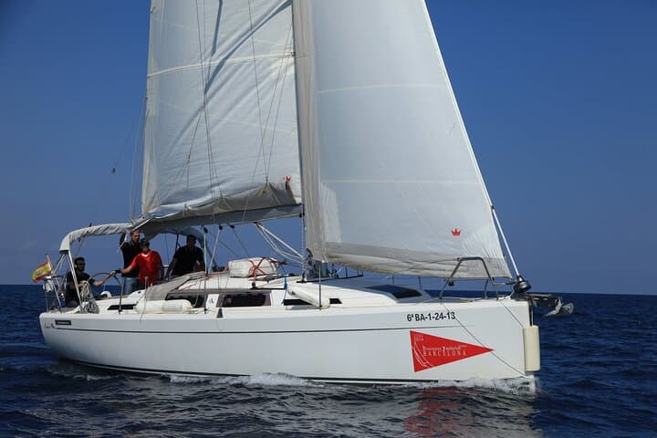 Chill Out Sailing from Barcelona - Private Tour