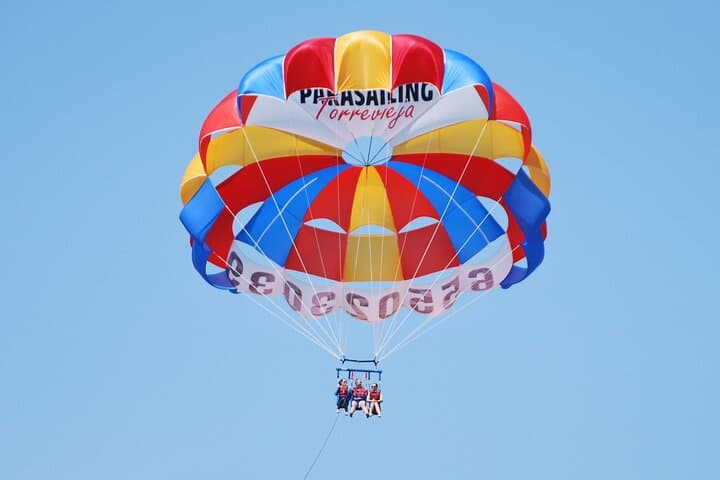 Parasailing in Torrevieja