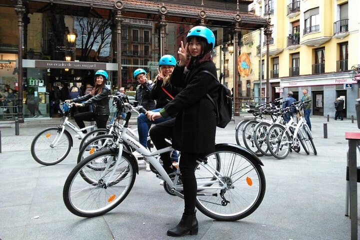 Madrid Sightseeing Electric Bike tour (Small group. Semi private)
