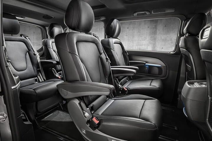 3-Hour Panoramic Tour of Madrid in Mercedes Viano with Guide
