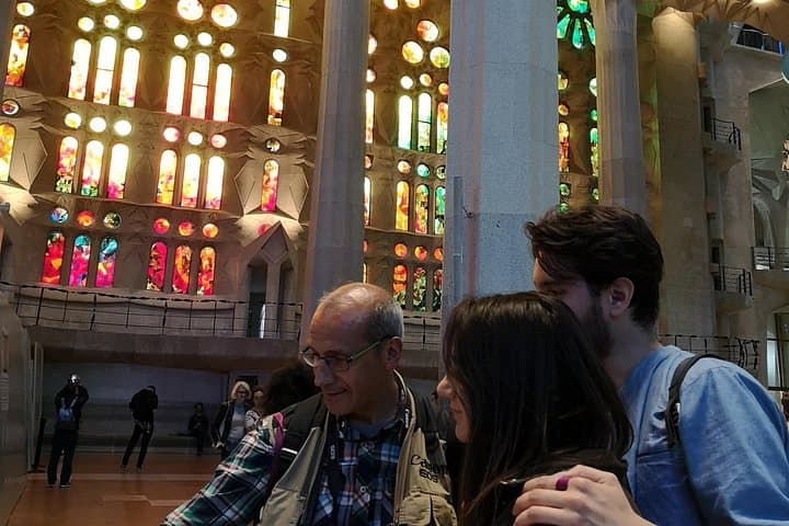 The best Food & Drink taste tour, with Sagrada Familia skip the line tickets!!