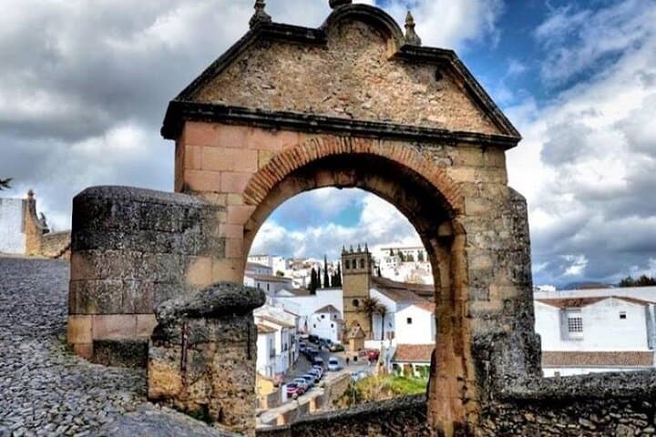 Ronda Historical Walking Tour with Bullring Entrance