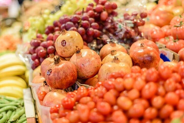 With Sweet Barcelona you will learn about the ingredients, their properties and the relationship with the festive calendar. The tour will take you through traditional bakeries and ovens.