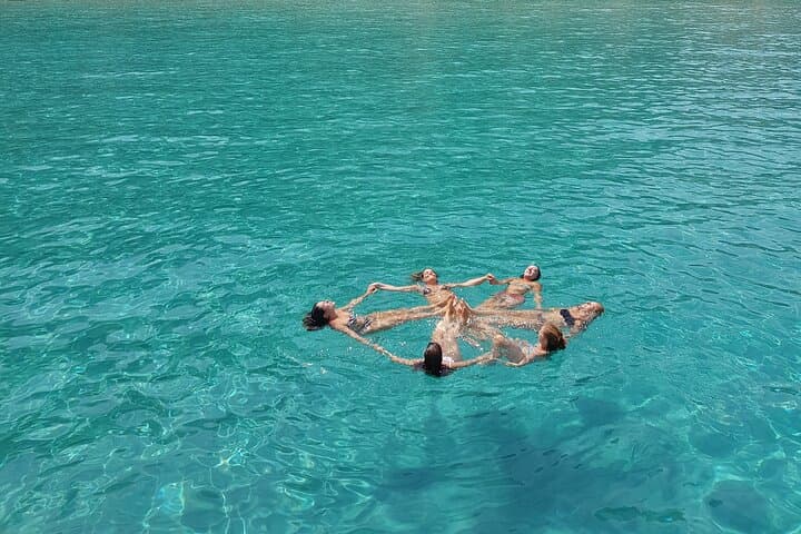 Enjoy with your friends in quiet beaches